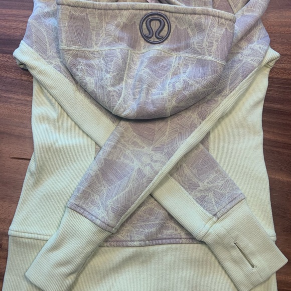 Lululemon Hoodie - Picture 3 of 6